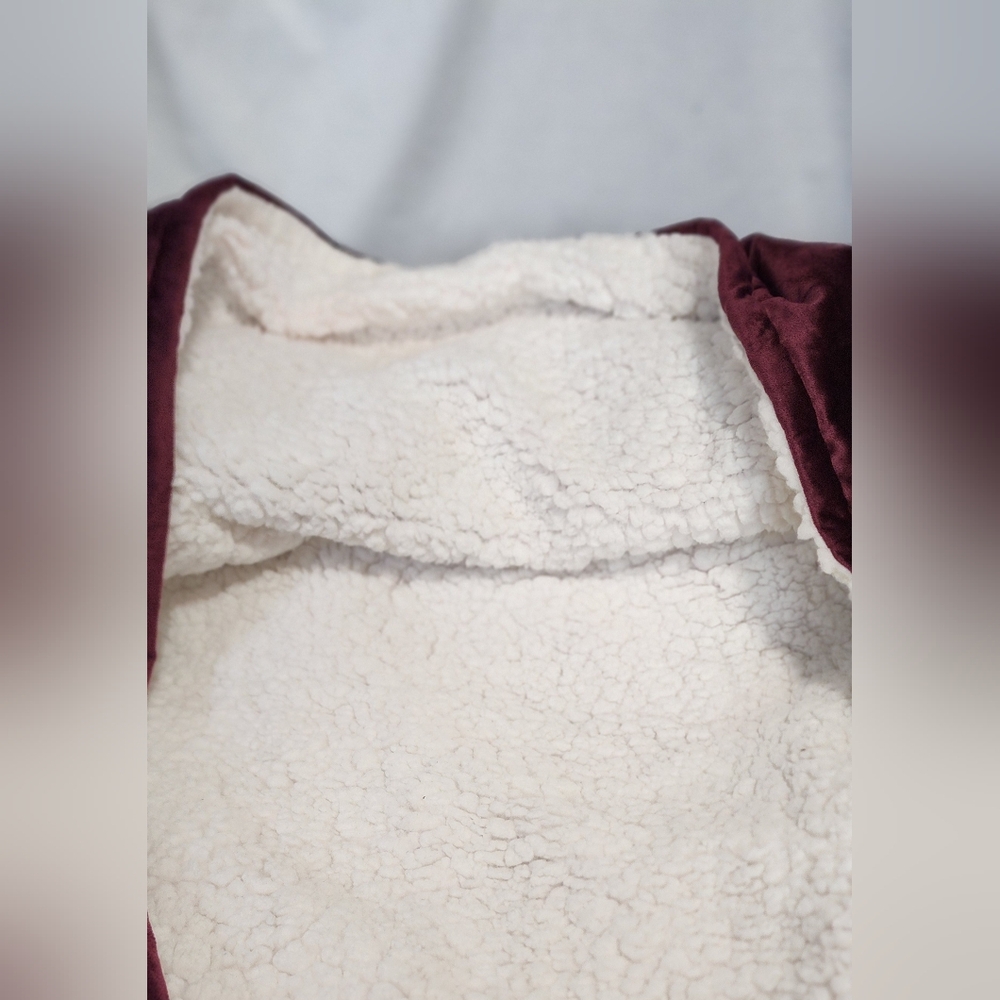 Plush Burgundy Hooded Poncho - Picture 4 of 4